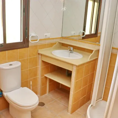 La Florida, Con Piscina Compartida Chalet